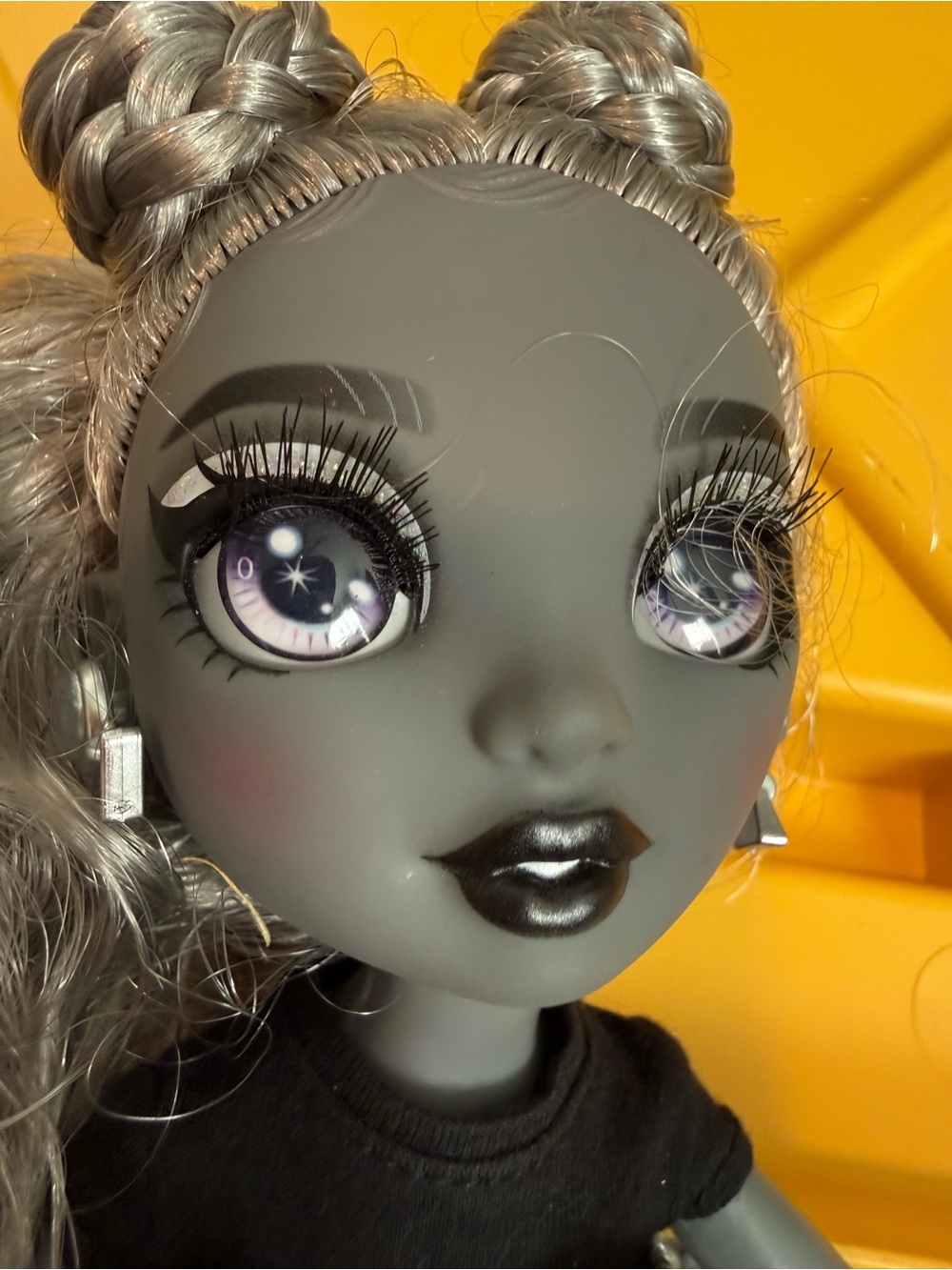 Rainbow High Special Edition Madison Twins Shadow Luna Gray Fashion Doll - Picture 4 of 12